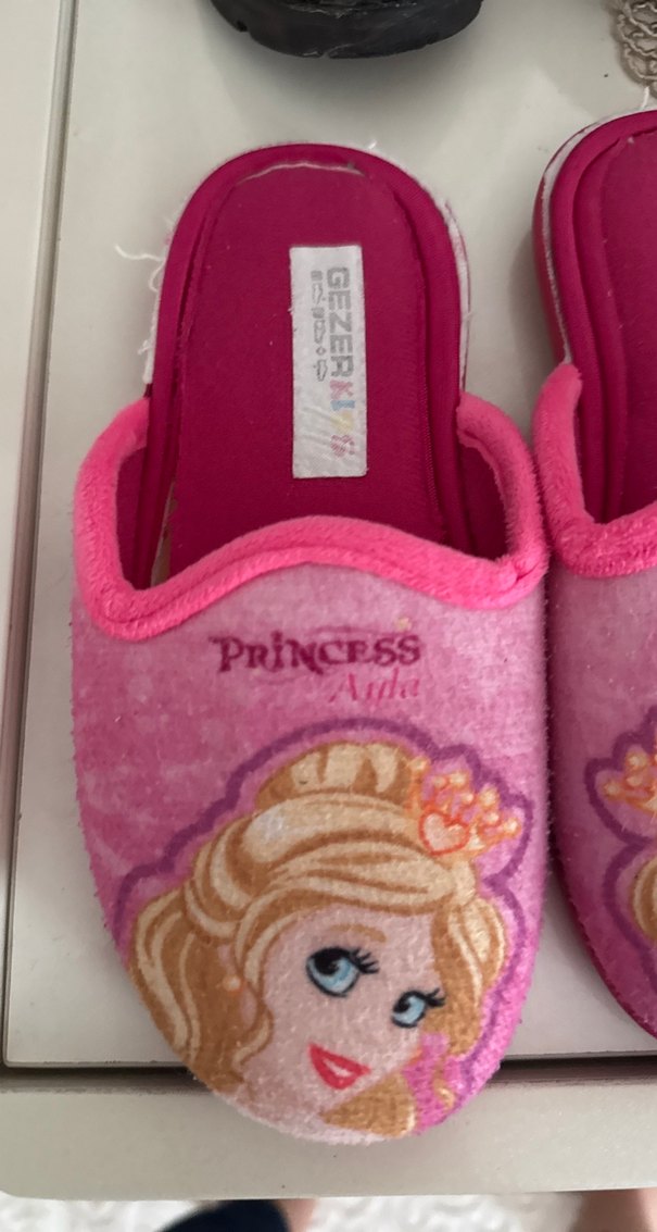 Kız Çocuk Pembe Prenses Desenli Sıcak Terlik - Görsel 3