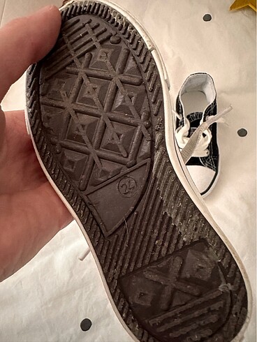 24 Beden siyah Renk Converse