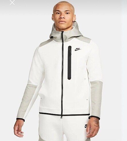 Nike Tech Fleece