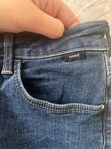 Mavi Jean