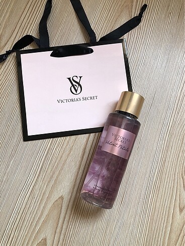 Victoria secret vücut spreyi