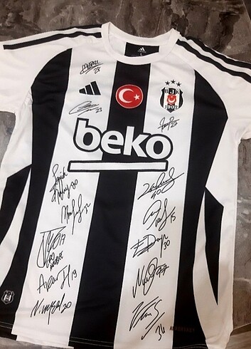 l Beden çeşitli Renk İMZALI BEŞİKTAŞ FORMASI