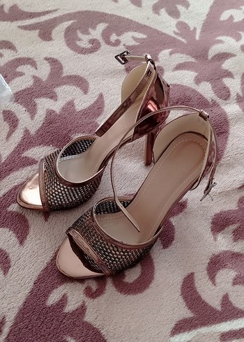 36 Beden altın Renk Bakır Abiye Tokalı Stiletto
