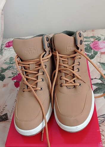 Mevsimlik ayakkabı - Görsel 3