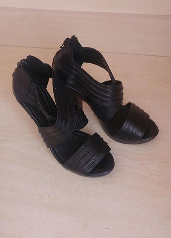 Topuklu ayakkabı  - Görsel 2