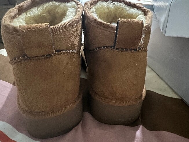 Ugg İçi tüylü bot