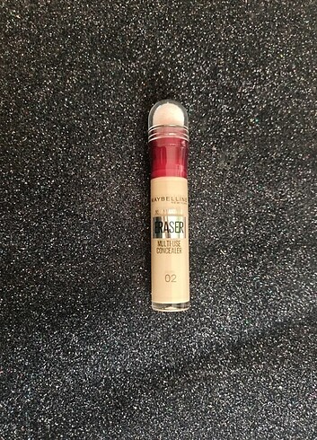 Maybelline eraser kapatıcı 