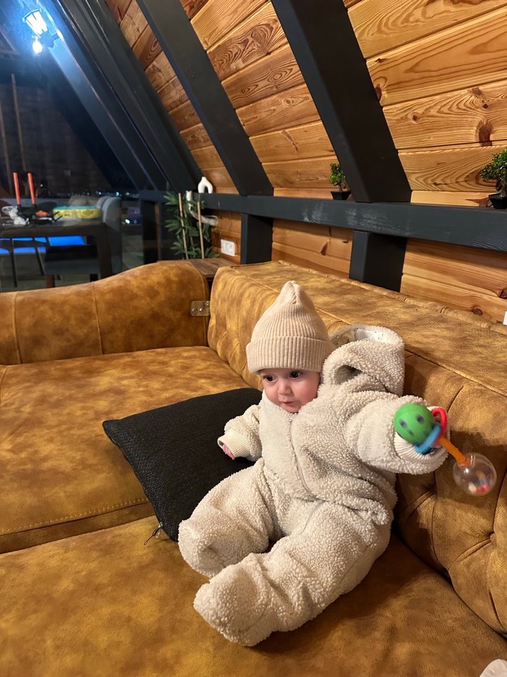 Kürklü Beyaz Kapüşonlu Bebek Kış Tulumu - Görsel 3