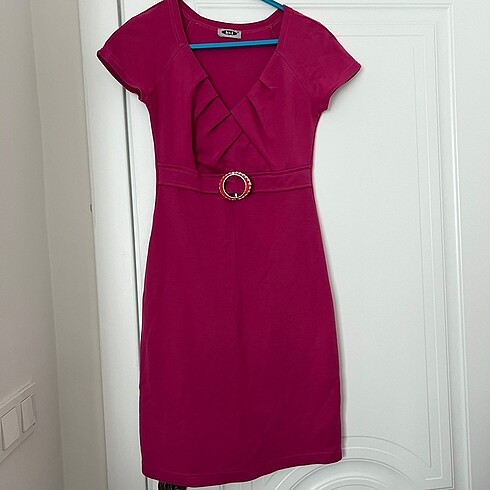 Pembe Elbise