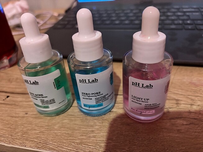 Diğer Üç serum.