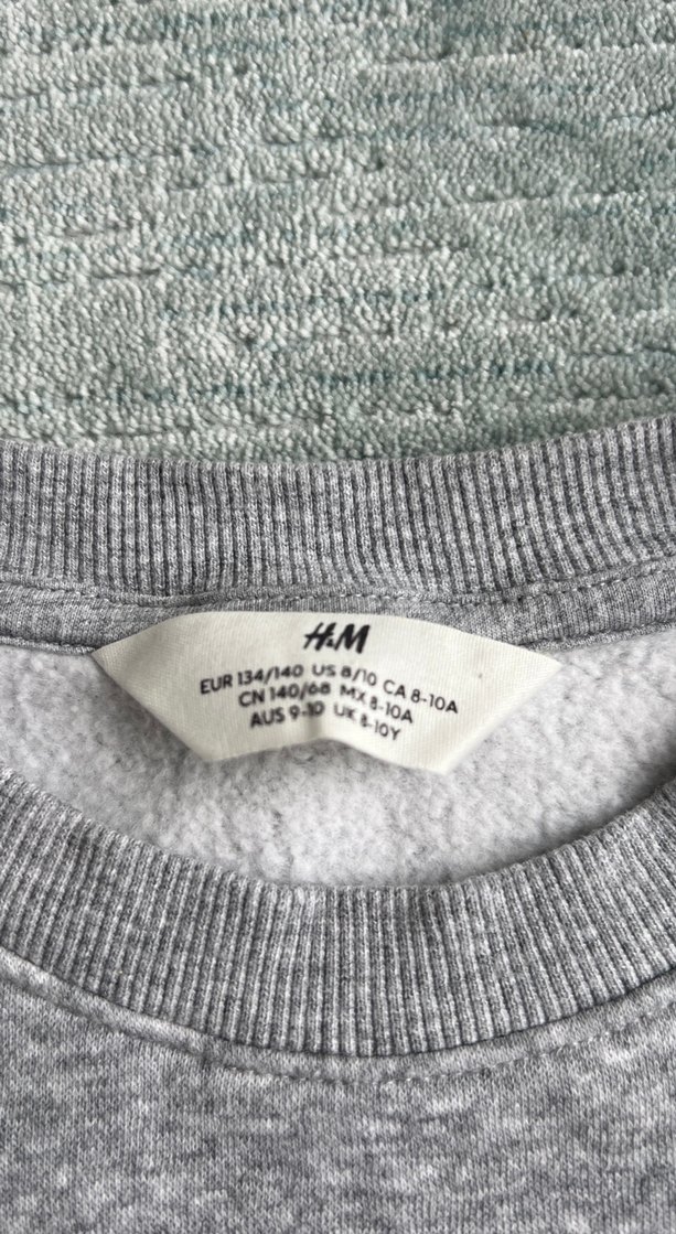 Gri Baskılı çocuk h&m 8-10 yaş 134-140 cm sıfır gibi yepyeni - Görsel 3