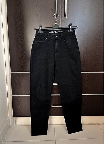 Simsiyah mom fit jean
