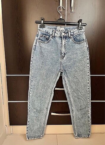 Pull and bear mom jean