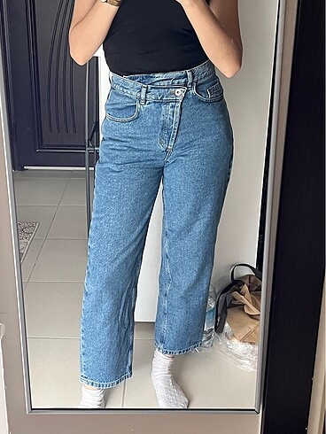 Bel detaylı mom jean