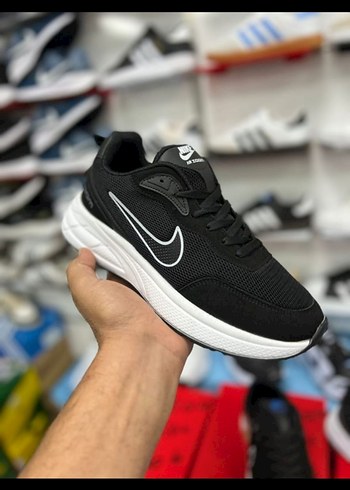 43 Beden Nike Siyah Erkek Bağcıklı Spor Ayakkabı