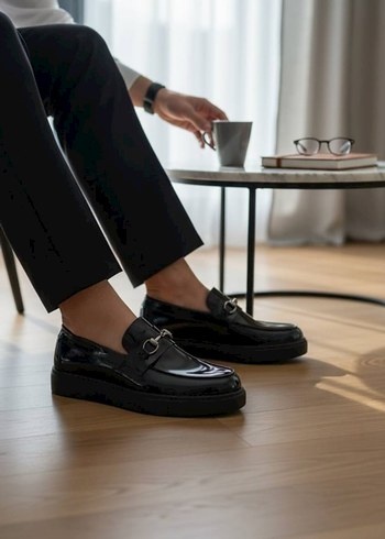 Bobert Siyah Tokalı Loafer