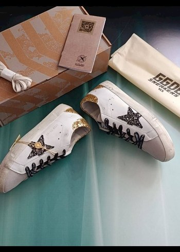 Golden Goose Deluxe Beyaz Kadın Spor Ayakkabı