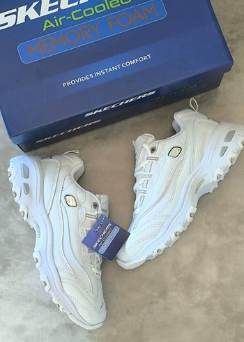 Skechers Beyaz Bağcıklı Kadın Spor Ayakkabı