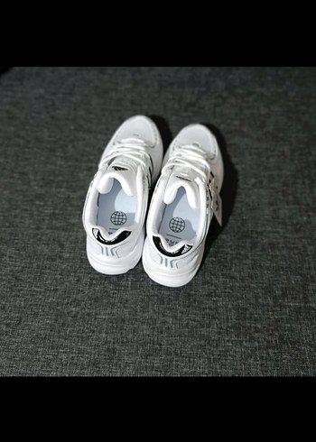 40 Beden ADİDAS Erkek Beyaz Zebra Desenli Spor Ayakkabı