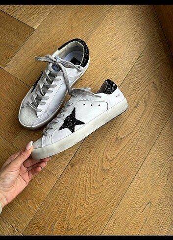 Golden Goose Deluxe