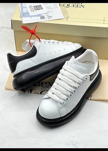 Alexander McQueen Alexander McQueen
