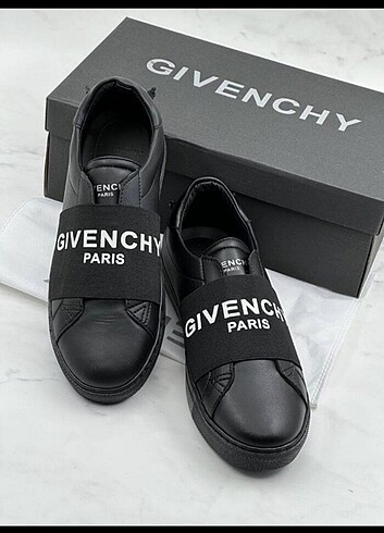 44 Beden GIVENCHY