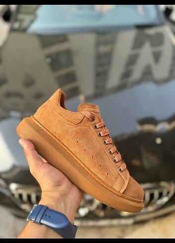 Alexander McQueen Alexander McQueen