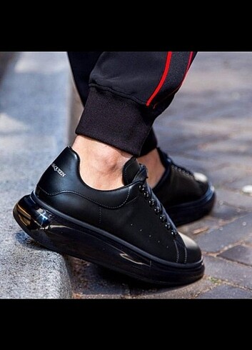 Alexander McQueen Alexander McQueen