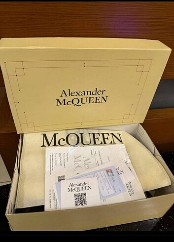 41 Beden siyah Renk Alexander McQueen 