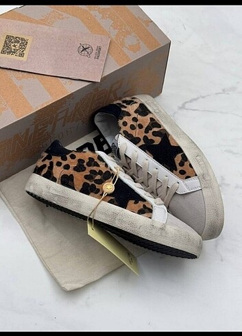 36 Beden Golden Goose Deluxe 