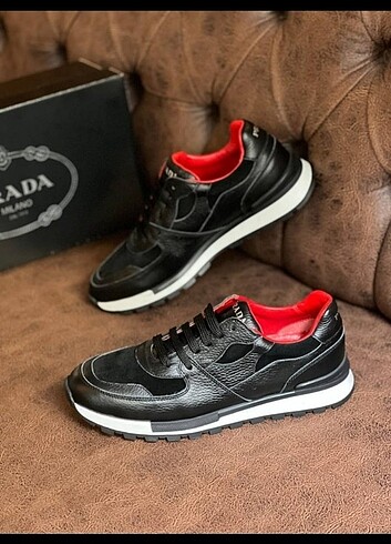 42 Beden PRADA