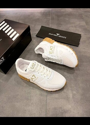 Emporıo Armani