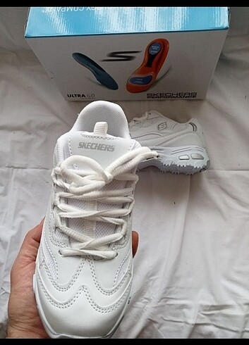 39 Beden SKECHERS
