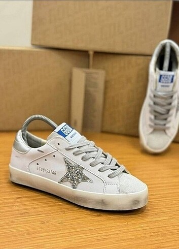 GOLDEN GOOSE DELUXE