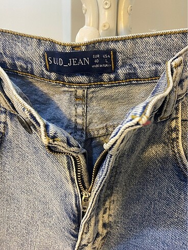 Paçası Yırtmaçlı Yüksel Bel Jean