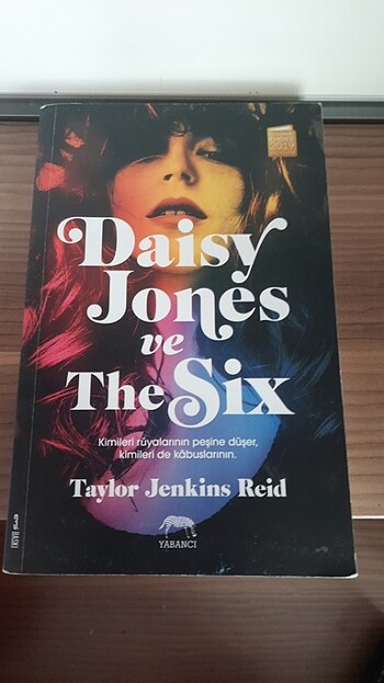Daisy jones and the six 