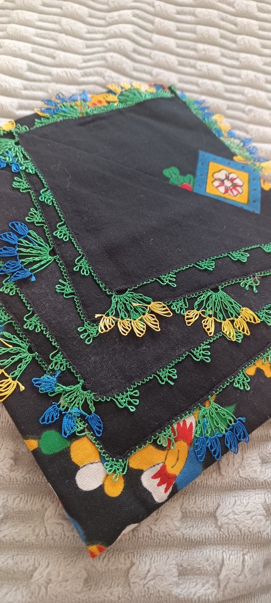 Püsküllü Çok Renkli Kadın iğne oyası yazma - Görsel 4