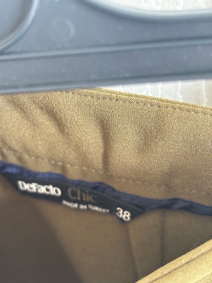 Kemer Detaylı Kısa Haki Hamile Eteği - Görsel 4