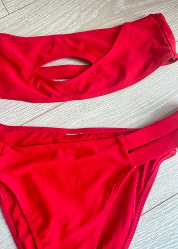 Kırmızı straplez Kadın Bikini Takımı - Görsel 2