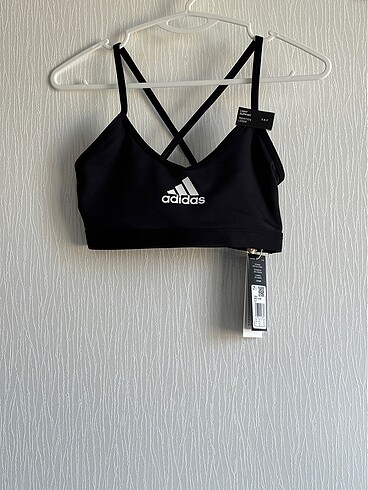Adidas spor sütyeni