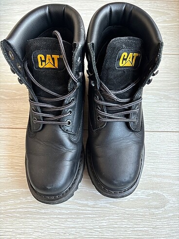 38 Beden Caterpillar cat bot siyah yağlı deri