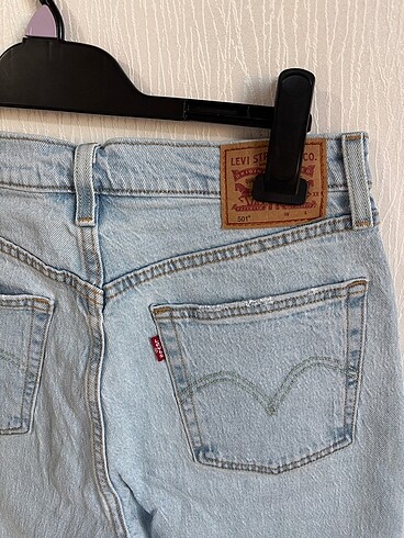 27 Beden mavi Renk Levis 501 straight jean kot