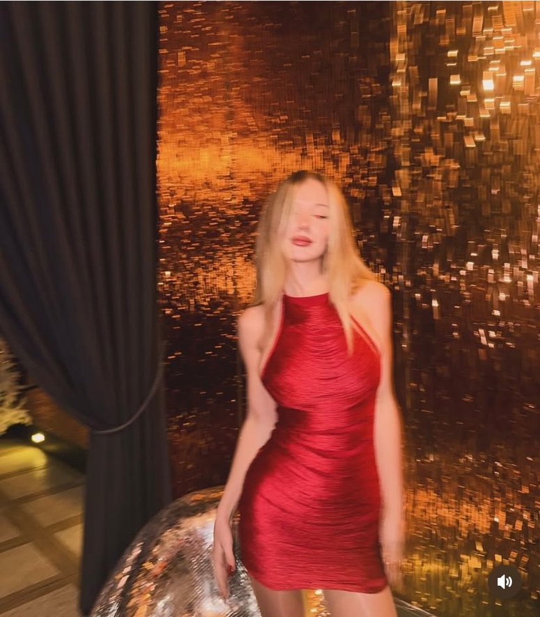 Kırmızı Parlak Drapeli Mini Elbise - Görsel 3