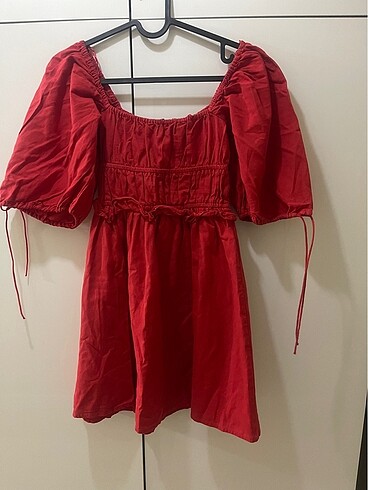 Bershka Kırmızı elbise