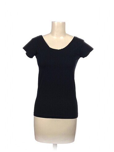 PreLoved T-shirt %70 İndirimli.
