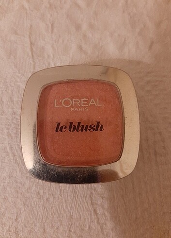 L'Oréal Paris LOREAL PARİS PEMBE TONLU IŞILTILI ALLIK