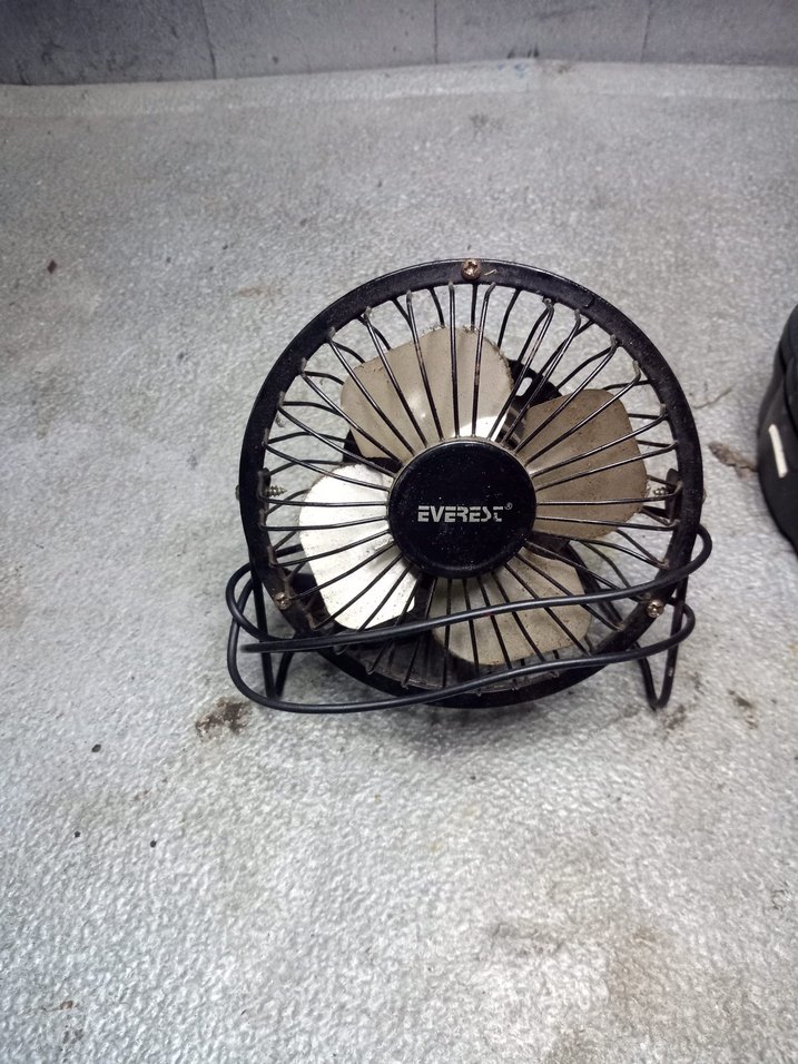 Siyah Metal Masaüstü Vantilatör 5 volt - Görsel 2