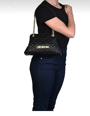  Beden siyah Renk Love moschino çanta