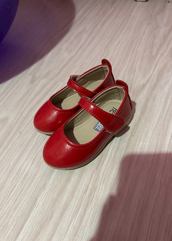 Kız Çocukları İçin Parlak Kırmızı Babet - Görsel 2