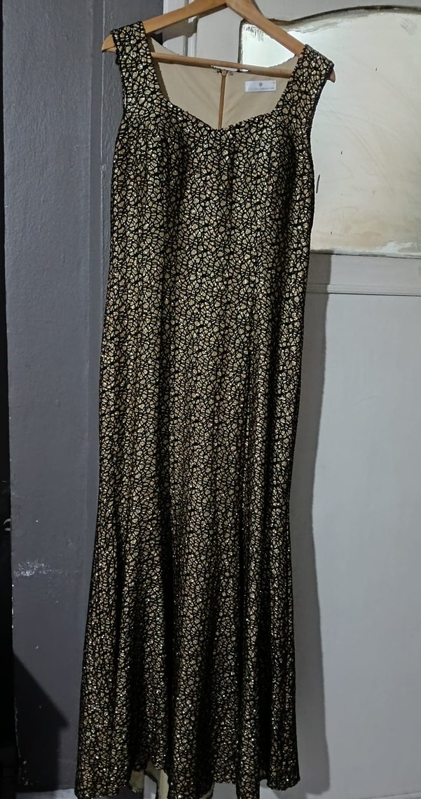 Kadın sarı Yılan Desenli Dantel Detaylı Uzun Abiye - Görsel 3